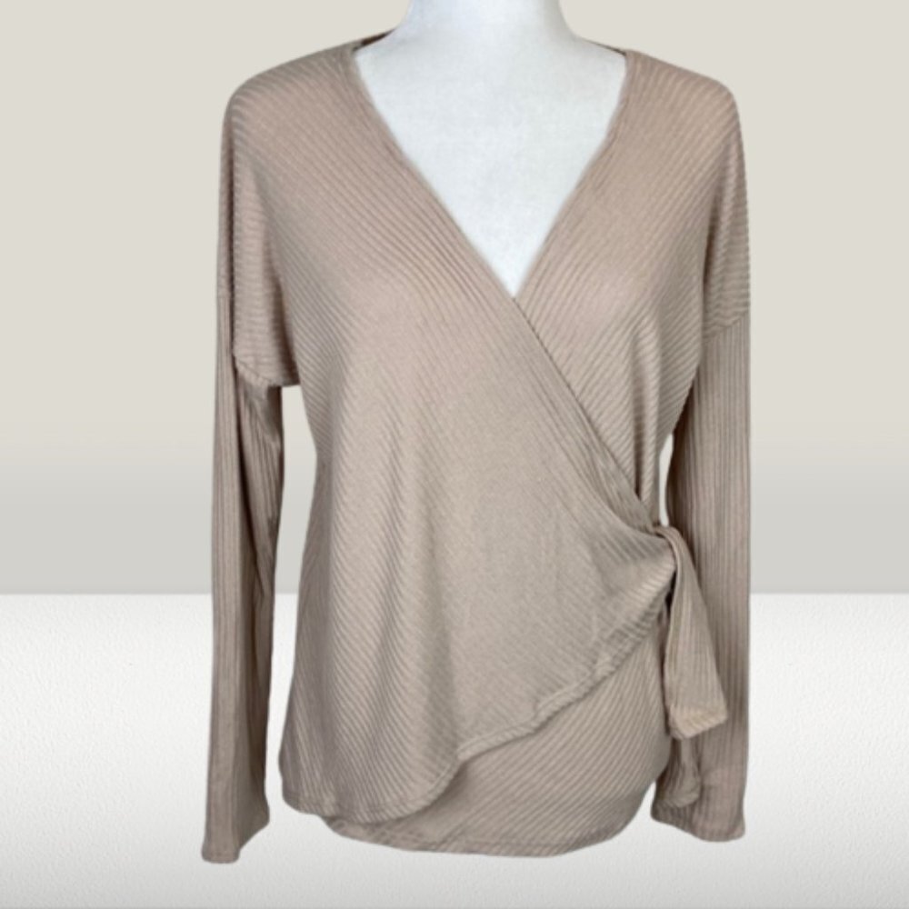 NWT Lazy Sundays Ribbed Wrap Top Tie Side Neutral Beige Size Medium Made in USA